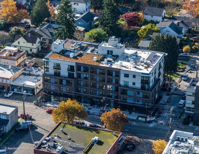 Maple Leaf Apartments NOW TOURING Apartments in Seattle, WA