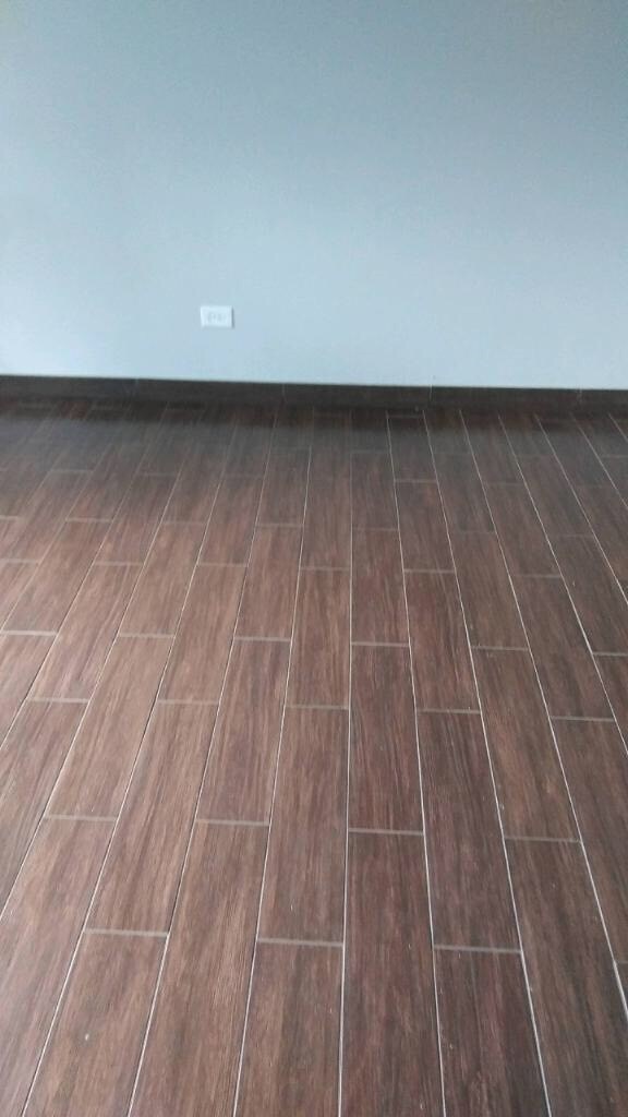 Foto del edificio - 480 E 5th Ct