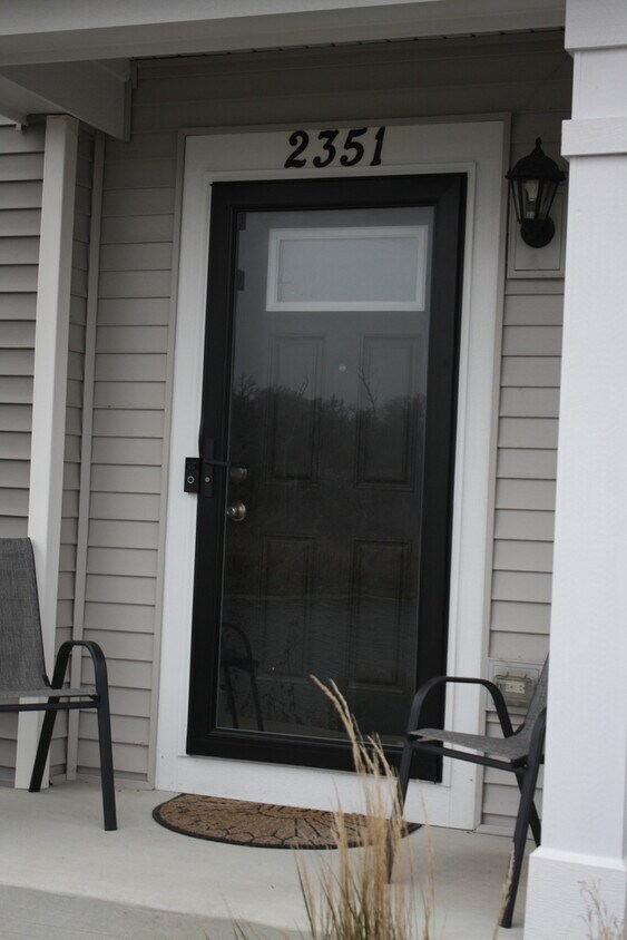 Foto principal - 2351 Upland Rd
