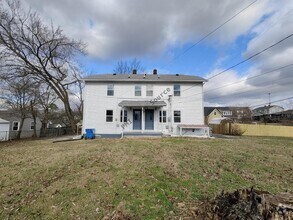 Building Photo - 1227 8th St