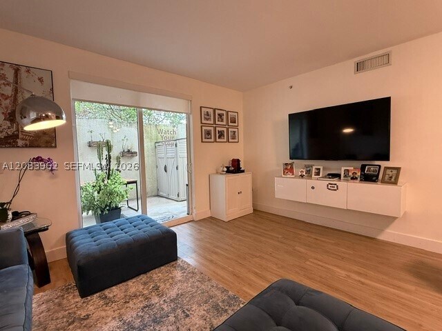Foto del edificio - 7265 SW 89th St