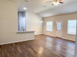 Building Photo - 10007 Westover Bluff