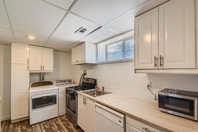Foto del edificio - 3580 S Marion St