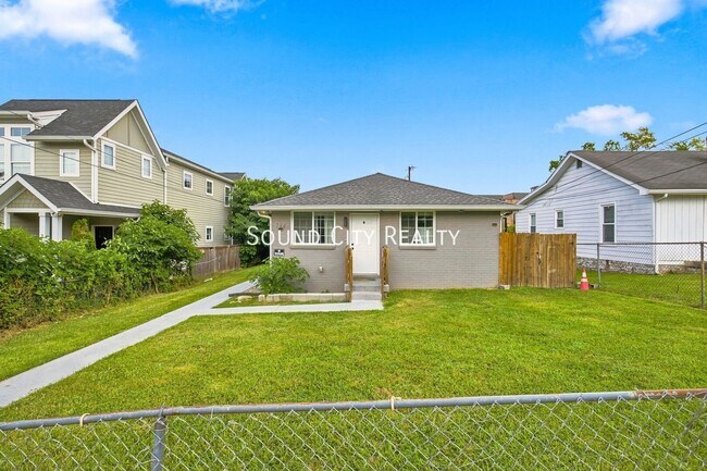 Foto del edificio - 714 27th Ave N
