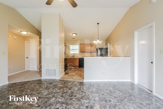 Building Photo - 5346 W Red River Ct