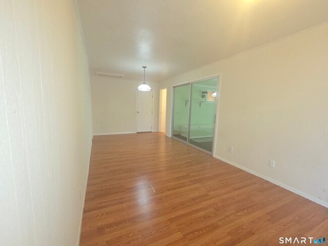 Foto del edificio - 331 Campfield Ave