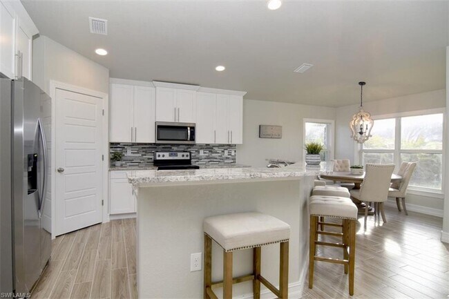 Building Photo - Coming  Soon Stunning  3 bedroom 2 bathroom single family home.