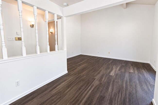 Foto del edificio - 9412 Teasdale Terrace