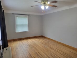 Building Photo - 710 Mount Ave