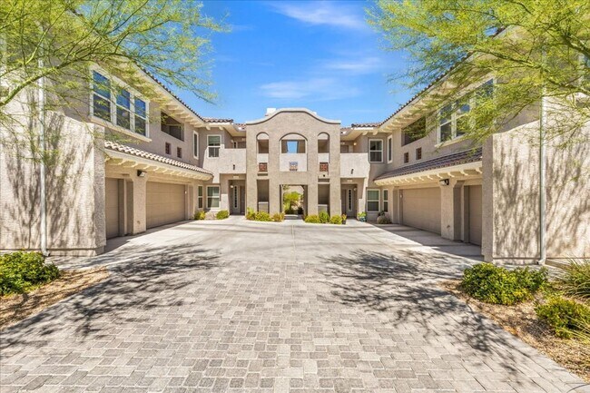 Foto del edificio - Elegant Summerlin 2 Bedroom Retreat with Designer Finishes