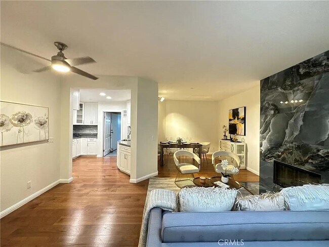 Foto del edificio - 626 Lake St