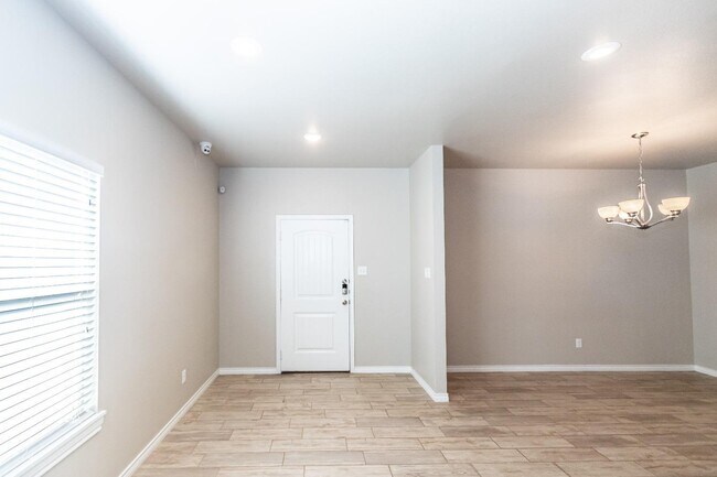 Building Photo - 9803 Uvalde Ave