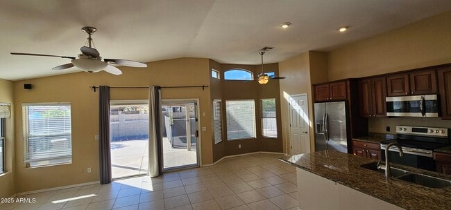 Building Photo - 15002 S 47th St