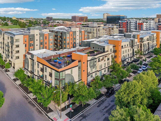 Building Photo - Gardens at Cherry Creek