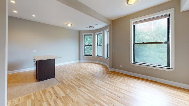 Building Photo - 236 E 61st St