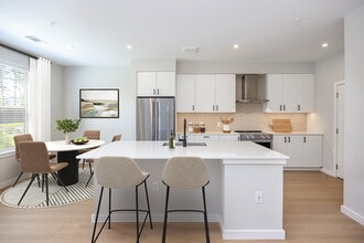 Building Photo - Avalon Brier Creek