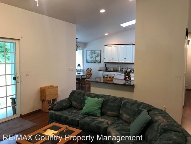 Foto del edificio - 2 br, 1.5 bath House - 15110 Vantine Rd SE