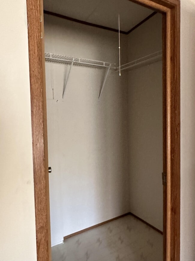 Building Photo - 430 Lytle Cove Rd