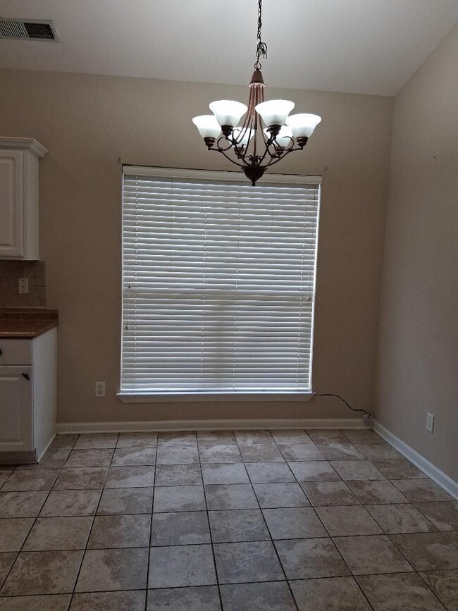 Foto del edificio - 6133 Letson Farms Dr