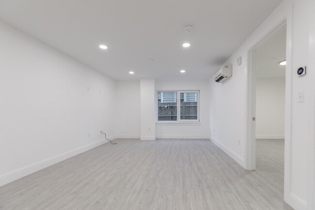 Building Photo - 42 N Beacon St