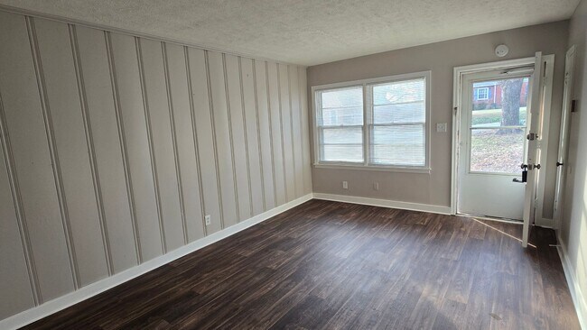 Building Photo - 1528-1532-1532 Lambuth Blvd