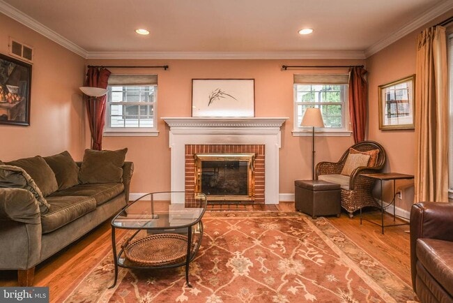 Foto del edificio - 8804 Walnut Hill Rd