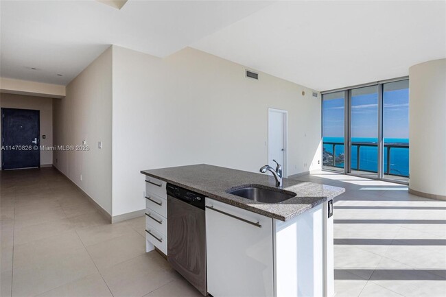Foto del edificio - 888 Biscayne Blvd