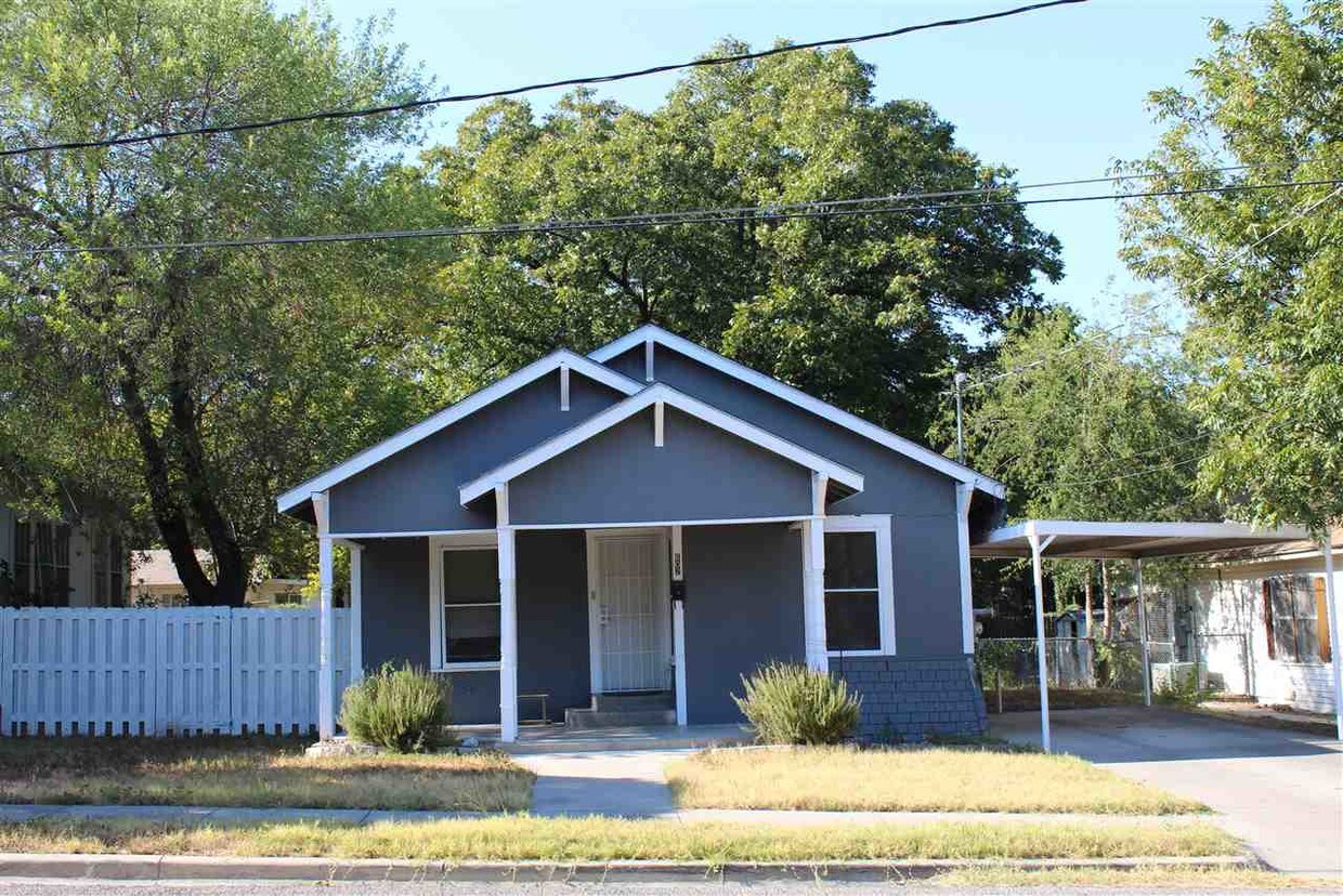 602 Ceniza St, Del Rio, TX 78840 House for Rent in Del Rio, TX