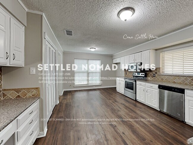 Building Photo - New In Fort Worth