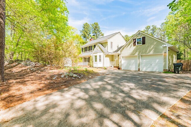 Foto del edificio - Fantastic 4BR in Desirable King's Grant! A...