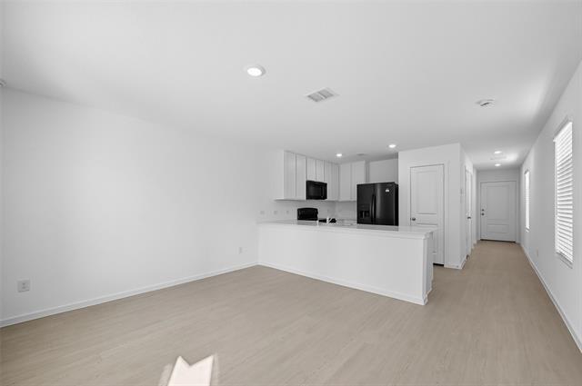 Foto del edificio - 823 Sandhill Crane Ln