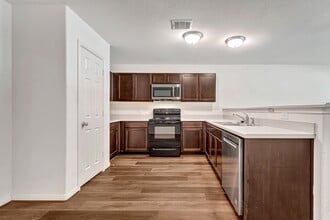 Building Photo - 184 Red Clover