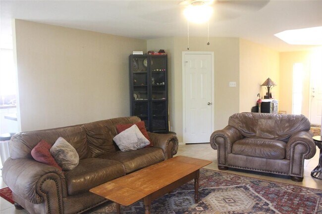 Building Photo - 4015 Iriona Bend