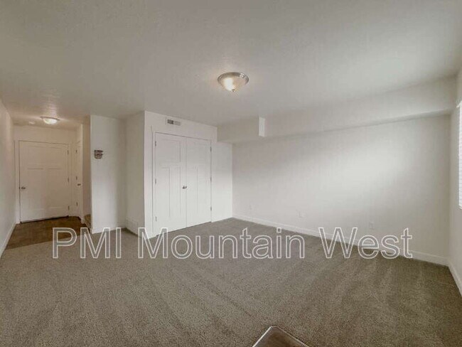 Building Photo - 641 N 30 E