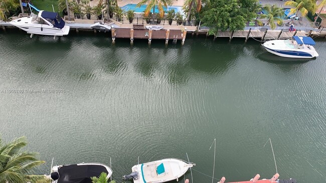 Foto del edificio - 2903 N Miami Beach Blvd