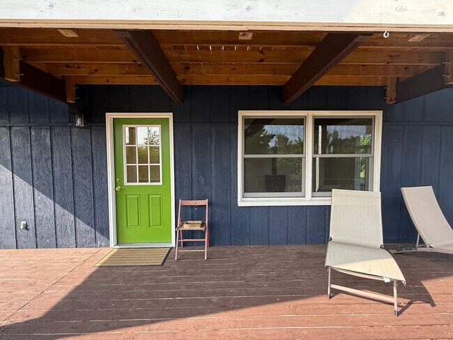 Foto del edificio - 7825 S Lake Leelanau Dr