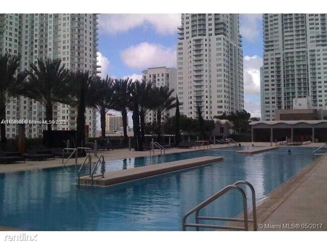 Foto del edificio - 1 br, 1 bath Condo - 50 Biscayne Blvd Apt ...