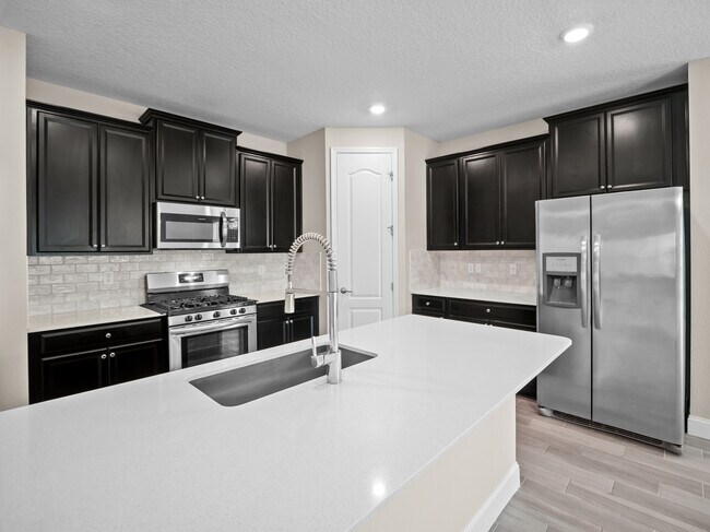 Foto del edificio - 488 Broomsedge Cir