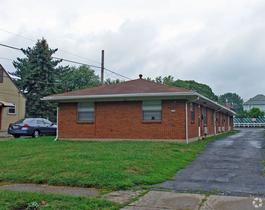 Building Photo - 1015 Donald Ave