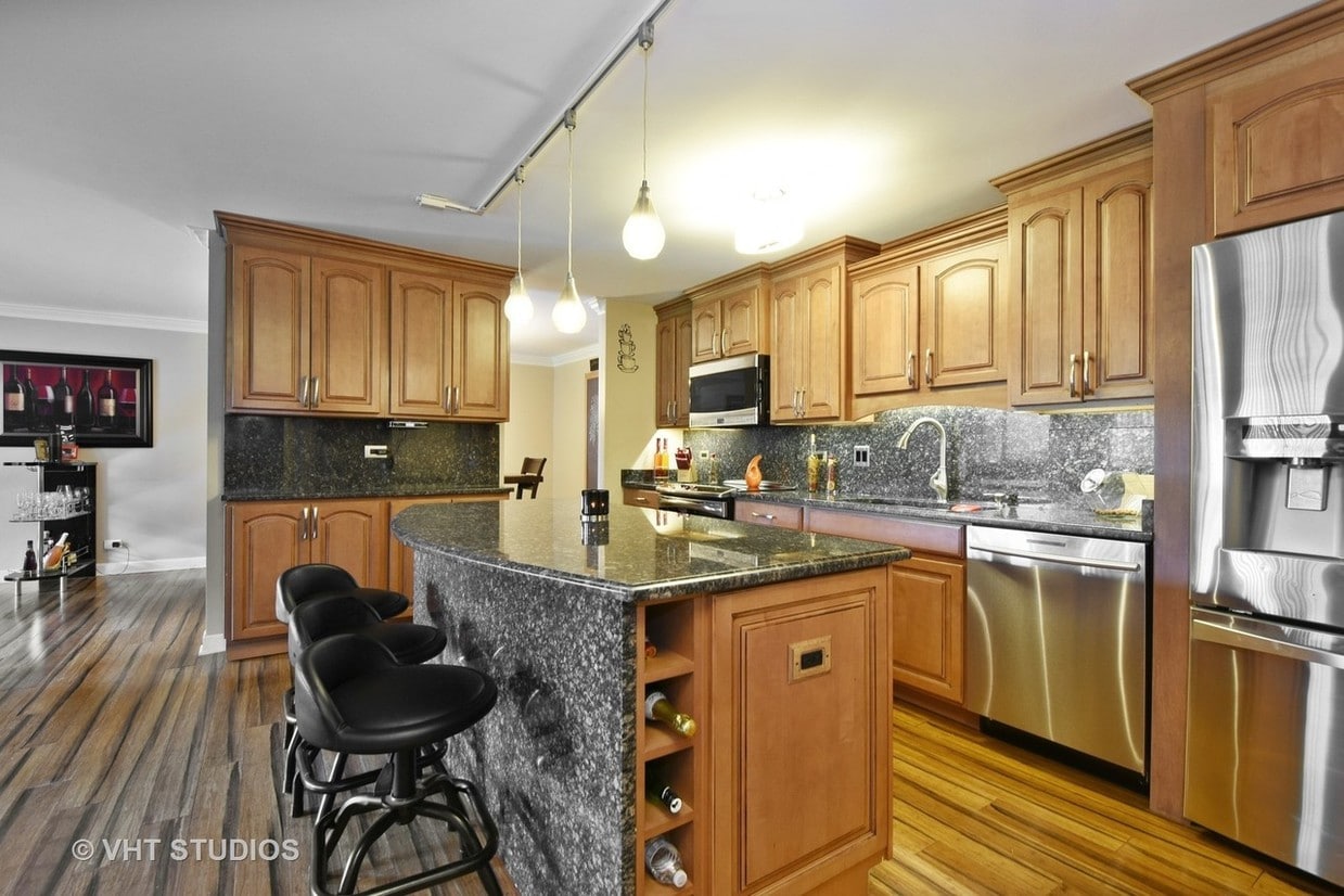 Primary Photo - 1605 E Central Rd