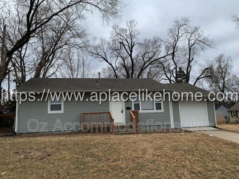 Primary Photo - 3601 NE 54th Terrace