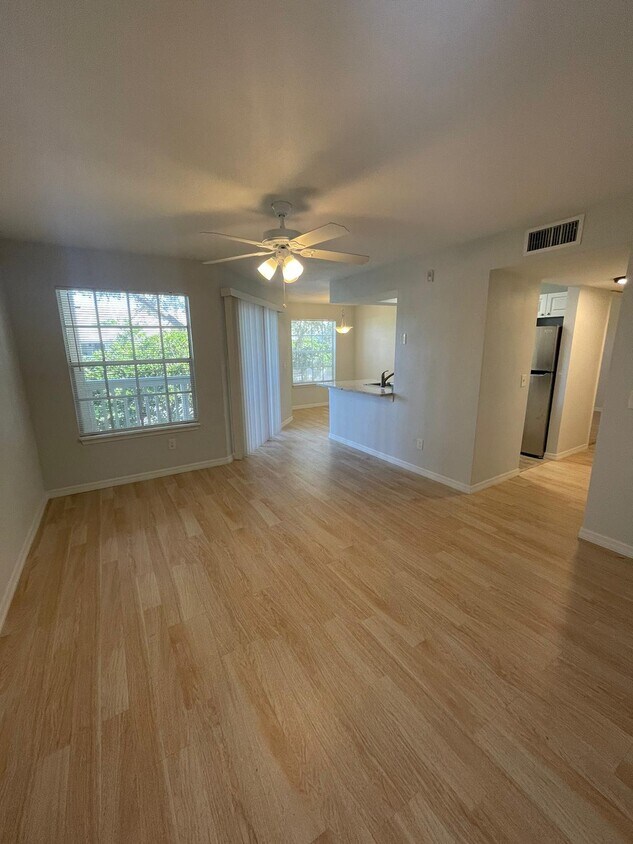 Foto principal - 1013 S Hiawassee Rd