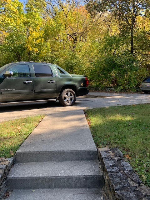 Wooded Back Lot - 938 Ludlow Ave