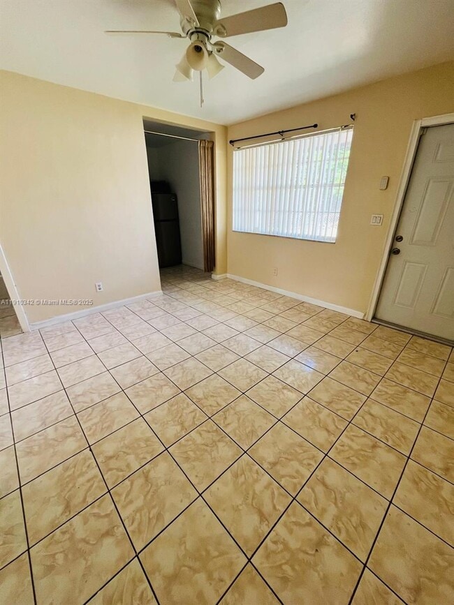 Building Photo - 125 NW 12th Ave