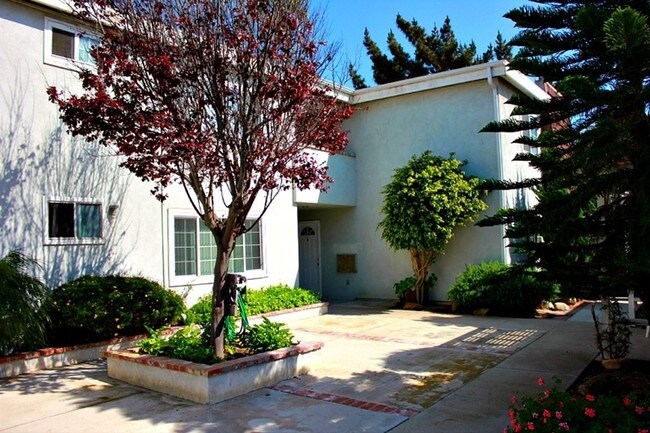 Foto del edificio - 5325 Driftwood St