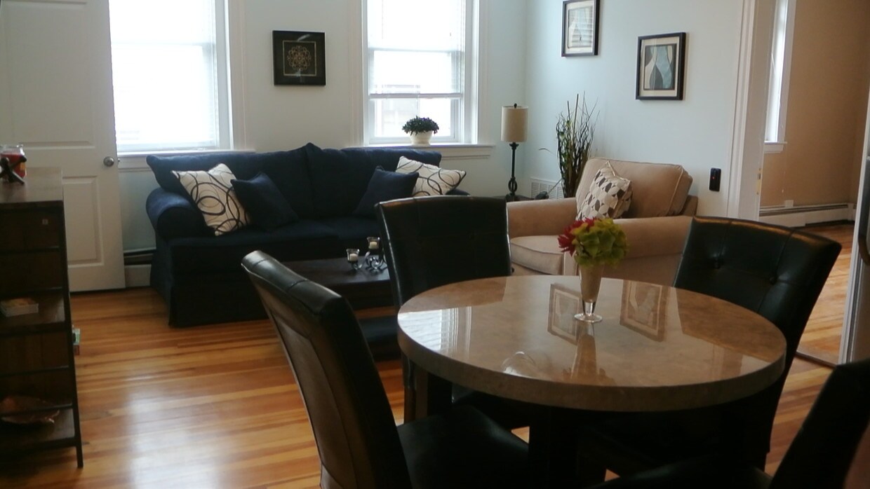 Primary Photo - 36 Weeden St