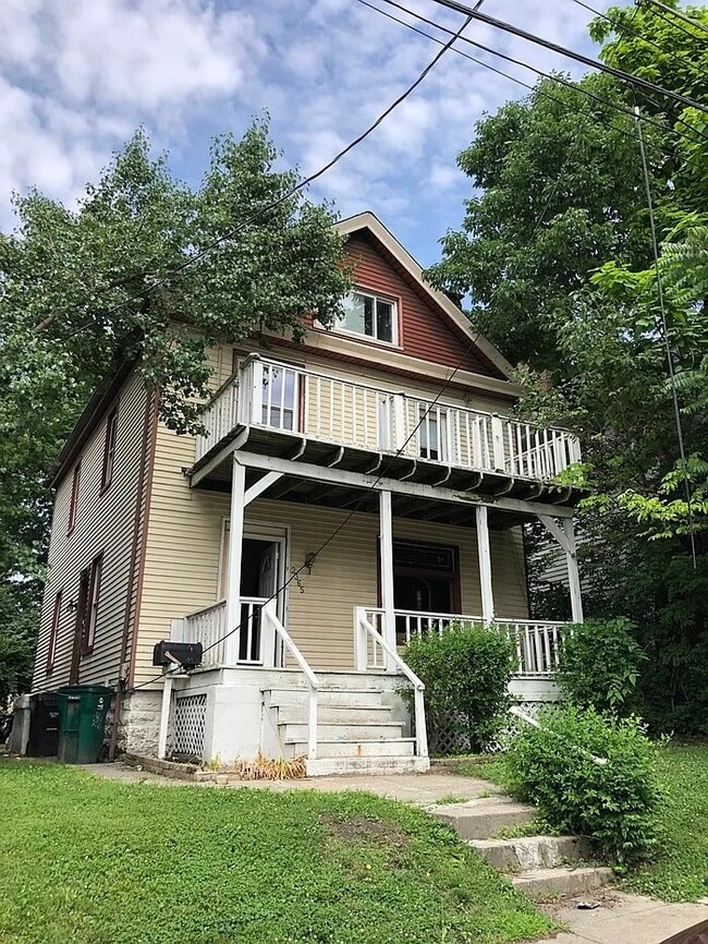 Charming 6 beds 2 baths in Cincinnati! - Charming 6 beds 2 baths in Cincinnati! House
