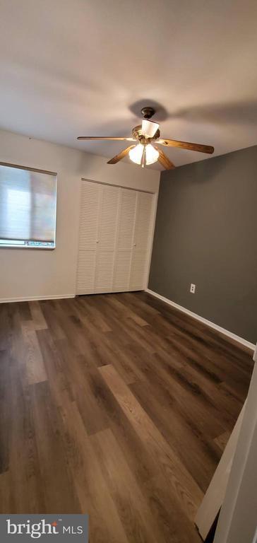 Foto del edificio - 707 Meadowview Ln