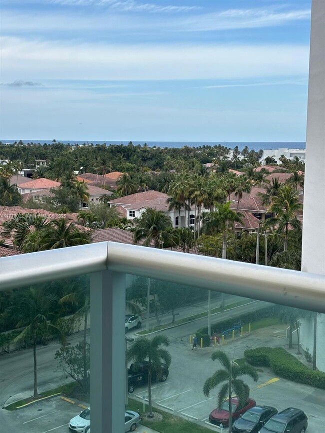Foto del edificio - 19390 Collins Ave