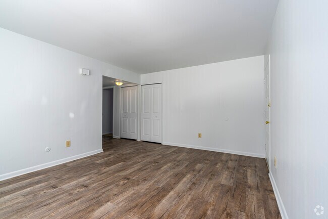1 dormitorio, 1 baño - 776 pies cuadrados - Sala de estar/comedor - Ore Creek Apartments